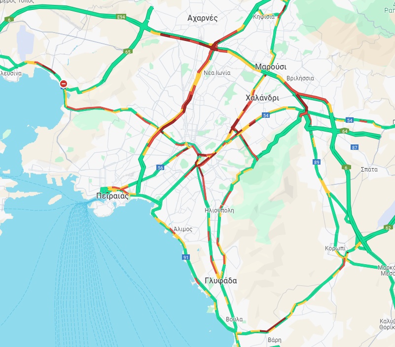 Χάος στους δρόμους της Αθήνας λόγω κυκλοφοριακής συμφόρησης